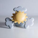 Farverigt Mushie sanselegetøj – ideelt til små hænder