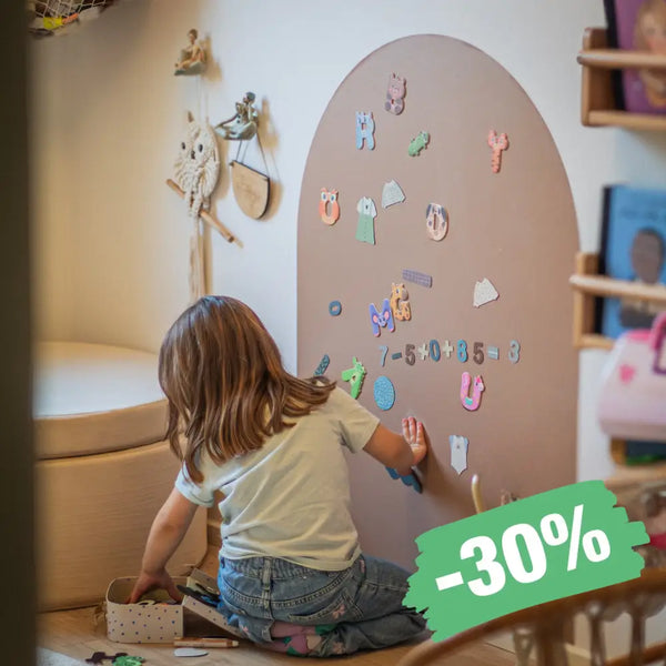 AYAVA magnettavle til børn – kreativ leg direkte på væggen