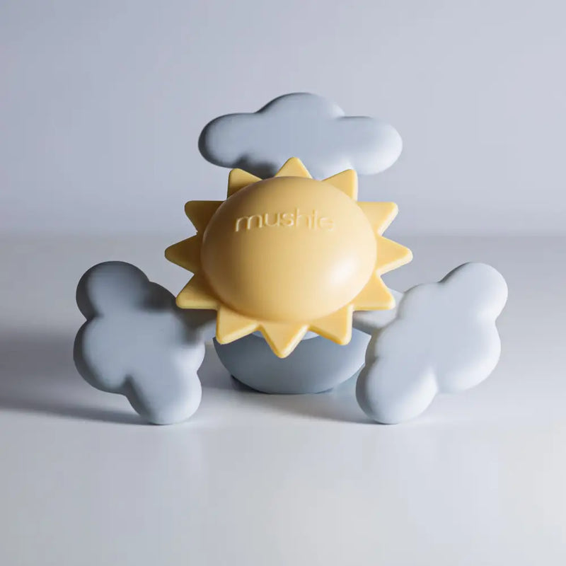 Farverigt Mushie sanselegetøj – ideelt til små hænder